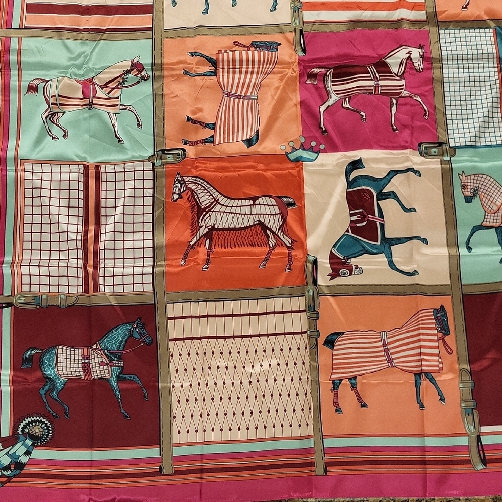 Suzhichou - Equestrian Print Scarf - 90 x 90 CM